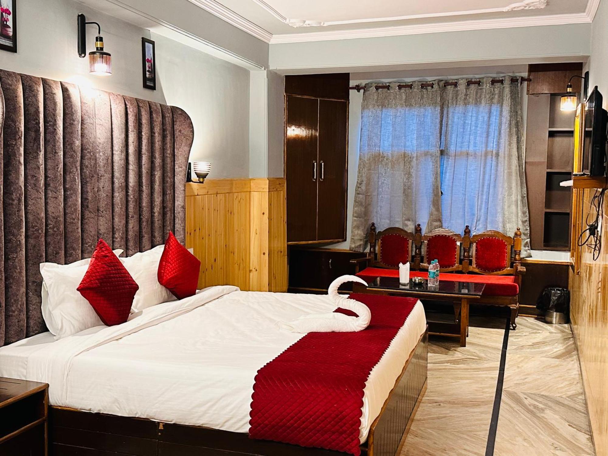Hotel Avalanche Shimla Esterno foto