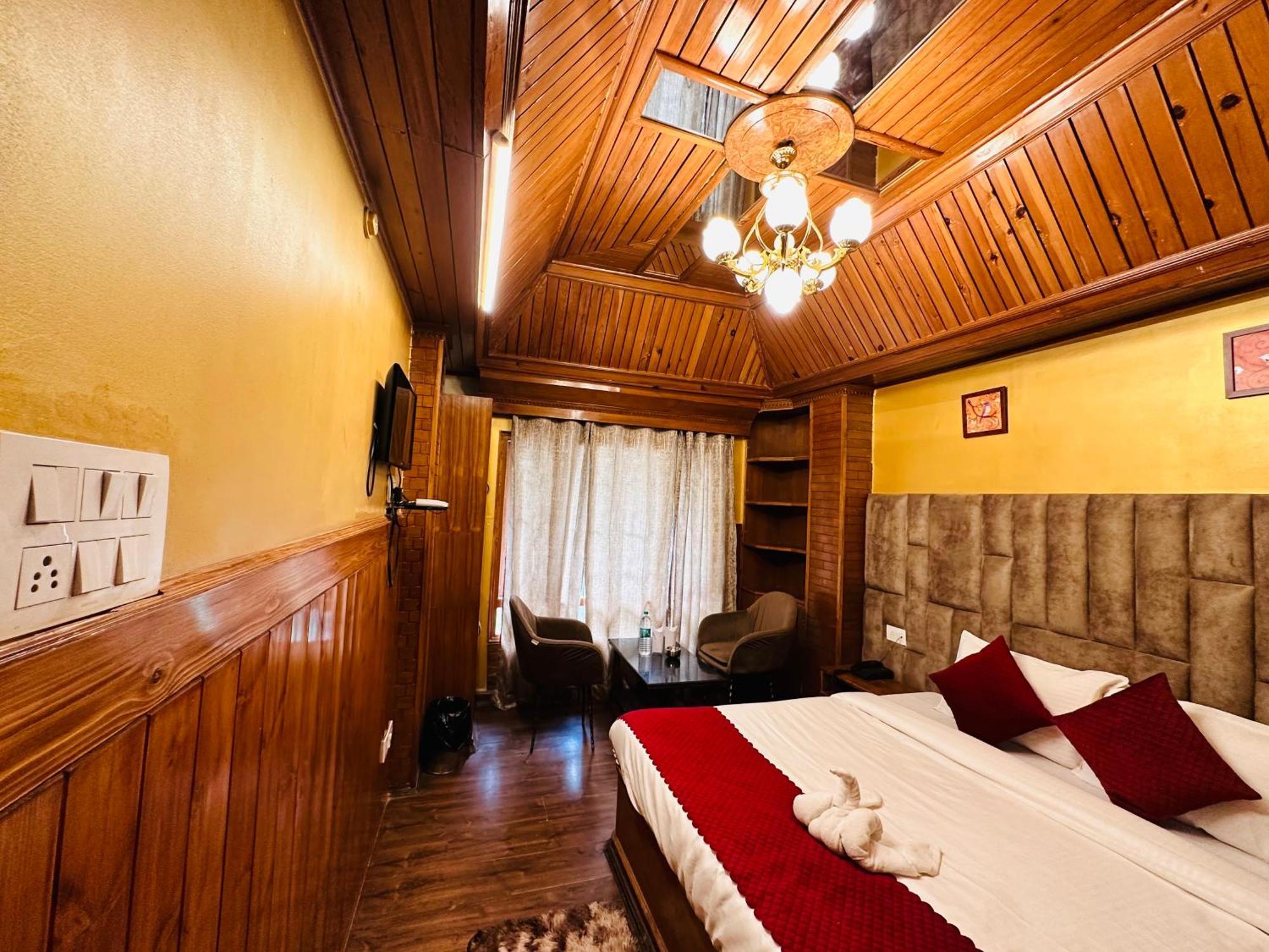 Hotel Avalanche Shimla Esterno foto